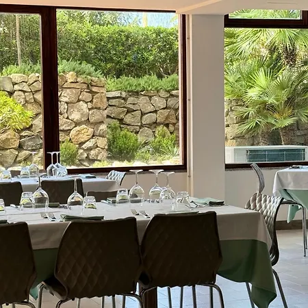 Отель Dei Coralli 3*